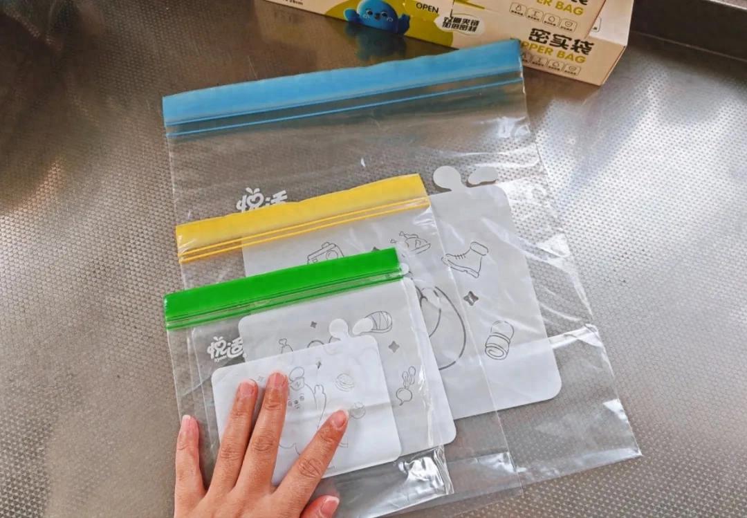 Tưởng túi zip chỉ để đựng thực phẩm, 11 cách dùng này mới khiến nhiều người bất ngờ - Ảnh 1.