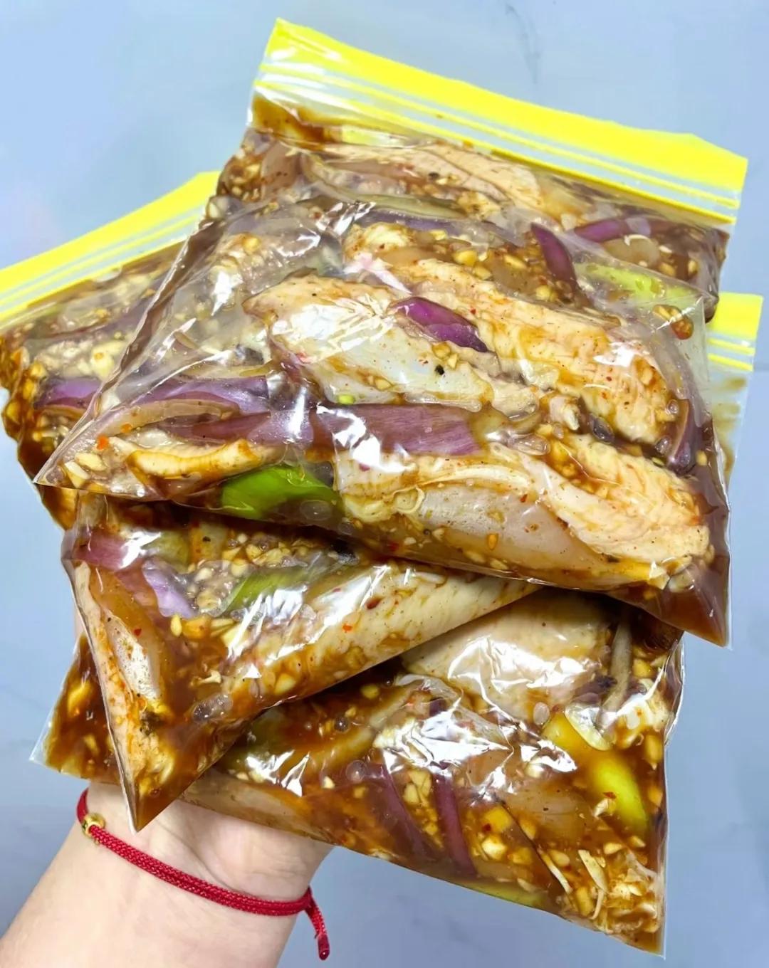 Tưởng túi zip chỉ để đựng thực phẩm, 11 cách dùng này mới khiến nhiều người bất ngờ - Ảnh 7.