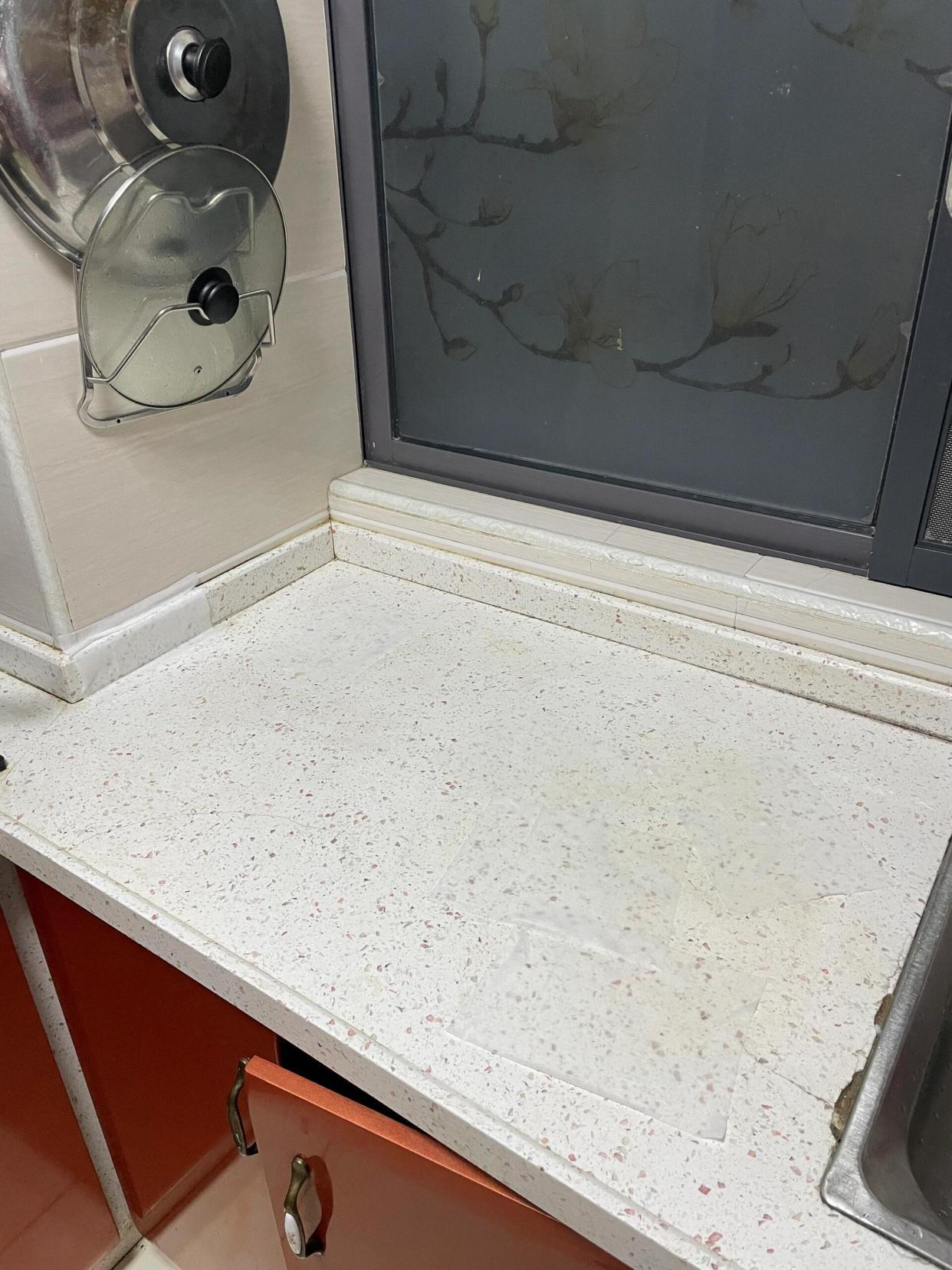 12 mẹo dọn nh&agrave; từ cư d&acirc;n mạng khiến nhiều người bất ngờ: To&agrave;n c&aacute;ch đơn giản nhưng xử l&yacute; đ&uacute;ng những chỗ kh&oacute; l&agrave;m sạch nhất - Ảnh 9.