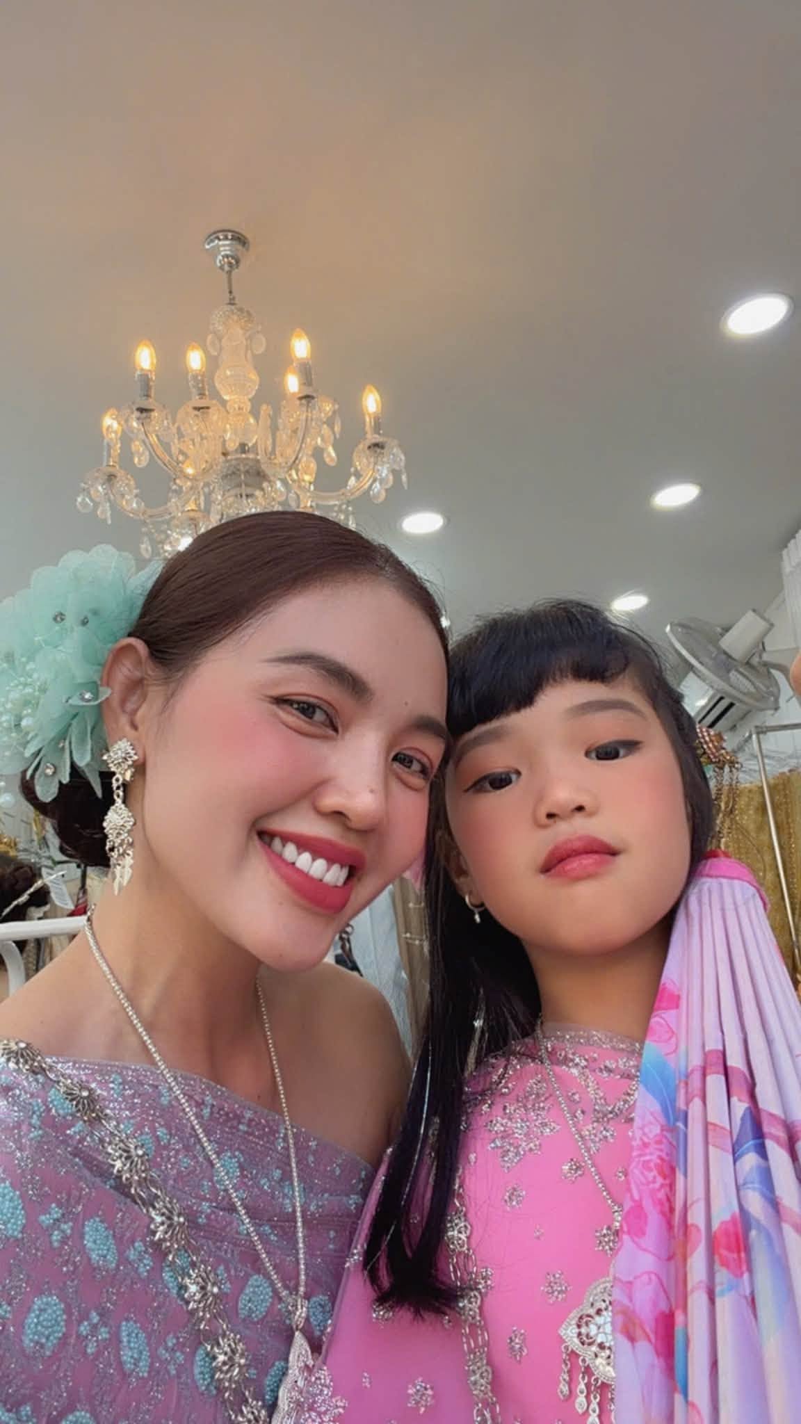 Con g&aacute;i Quang Tuấn 6 tuổi đ&atilde; cao vượt trội, nhập học lớp 1 được d&acirc;n mạng nhắn nhủ điều đặc biệt - Ảnh 4.