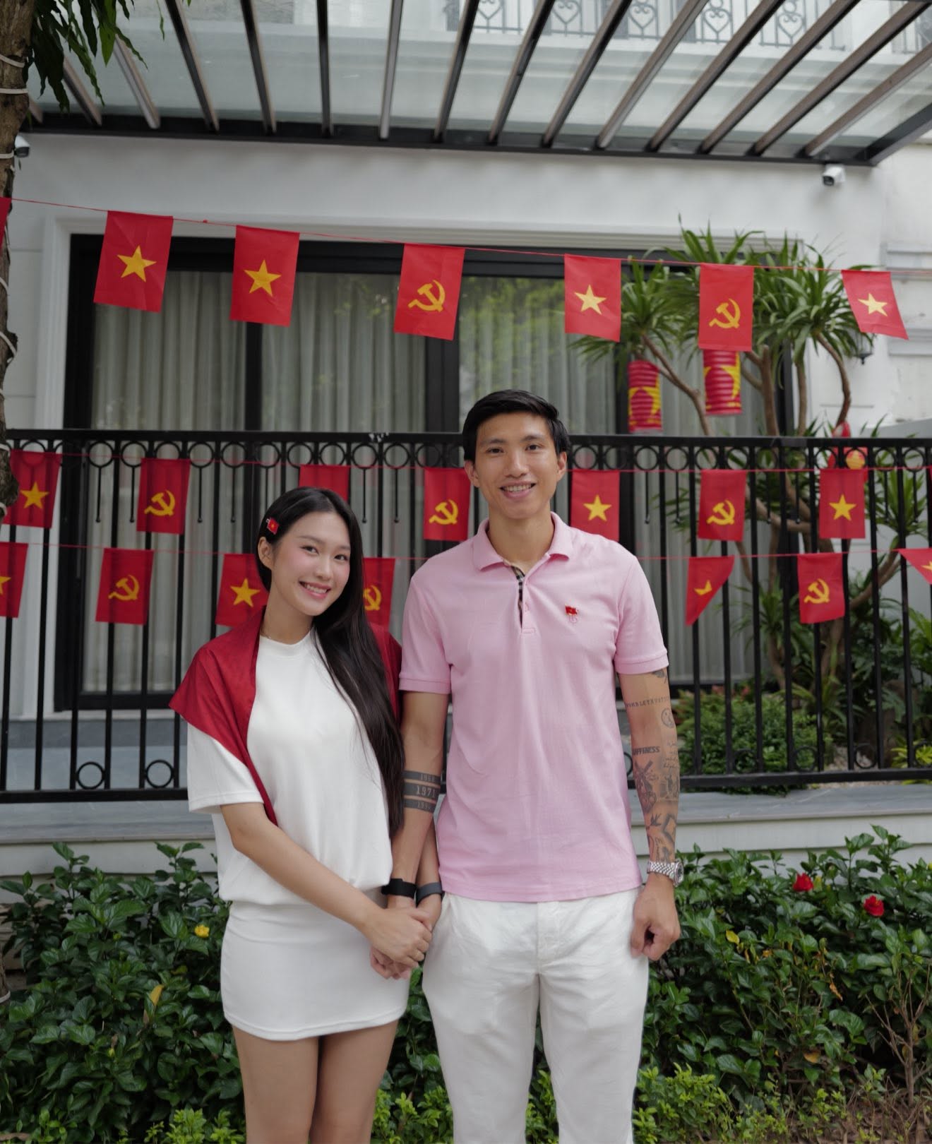 Do&atilde;n Hải My v&agrave; Ng&ocirc; Tố Uy&ecirc;n: Hai n&agrave;ng WAGs chăm s&oacute;c tổ ấm ng&agrave;y Rằm th&aacute;ng 7 - Ảnh 4.
