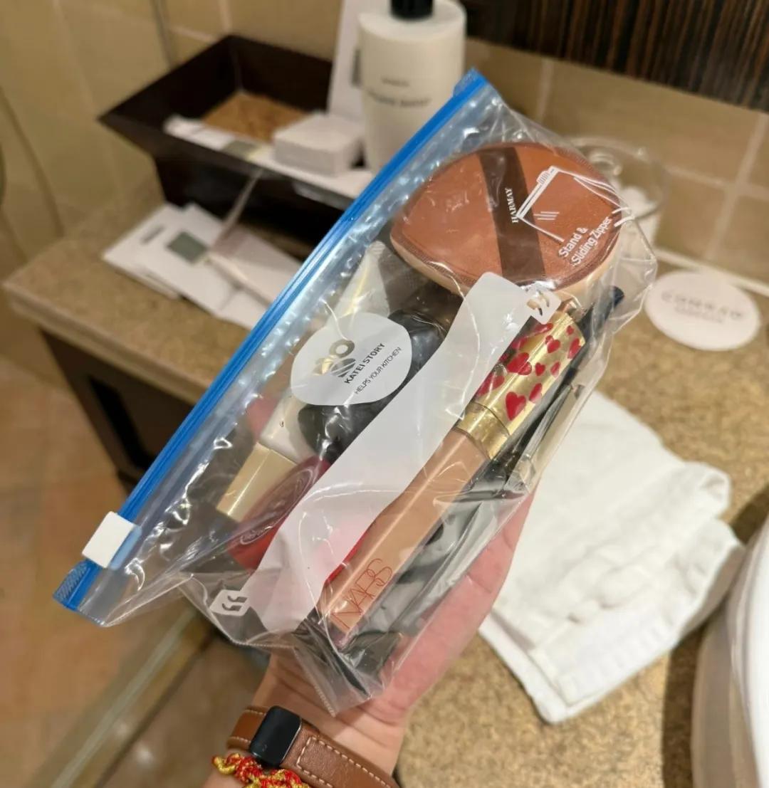 Tưởng túi zip chỉ để đựng thực phẩm, 11 cách dùng này mới khiến nhiều người bất ngờ - Ảnh 9.