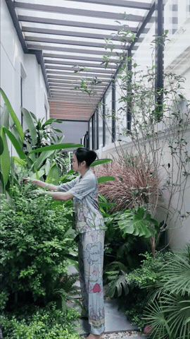 Do&atilde;n Hải My v&agrave; Ng&ocirc; Tố Uy&ecirc;n: Hai n&agrave;ng WAGs chăm s&oacute;c tổ ấm ng&agrave;y Rằm th&aacute;ng 7 - Ảnh 6.