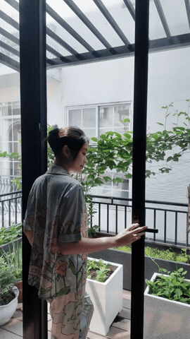Do&atilde;n Hải My v&agrave; Ng&ocirc; Tố Uy&ecirc;n: Hai n&agrave;ng WAGs chăm s&oacute;c tổ ấm ng&agrave;y Rằm th&aacute;ng 7 - Ảnh 5.