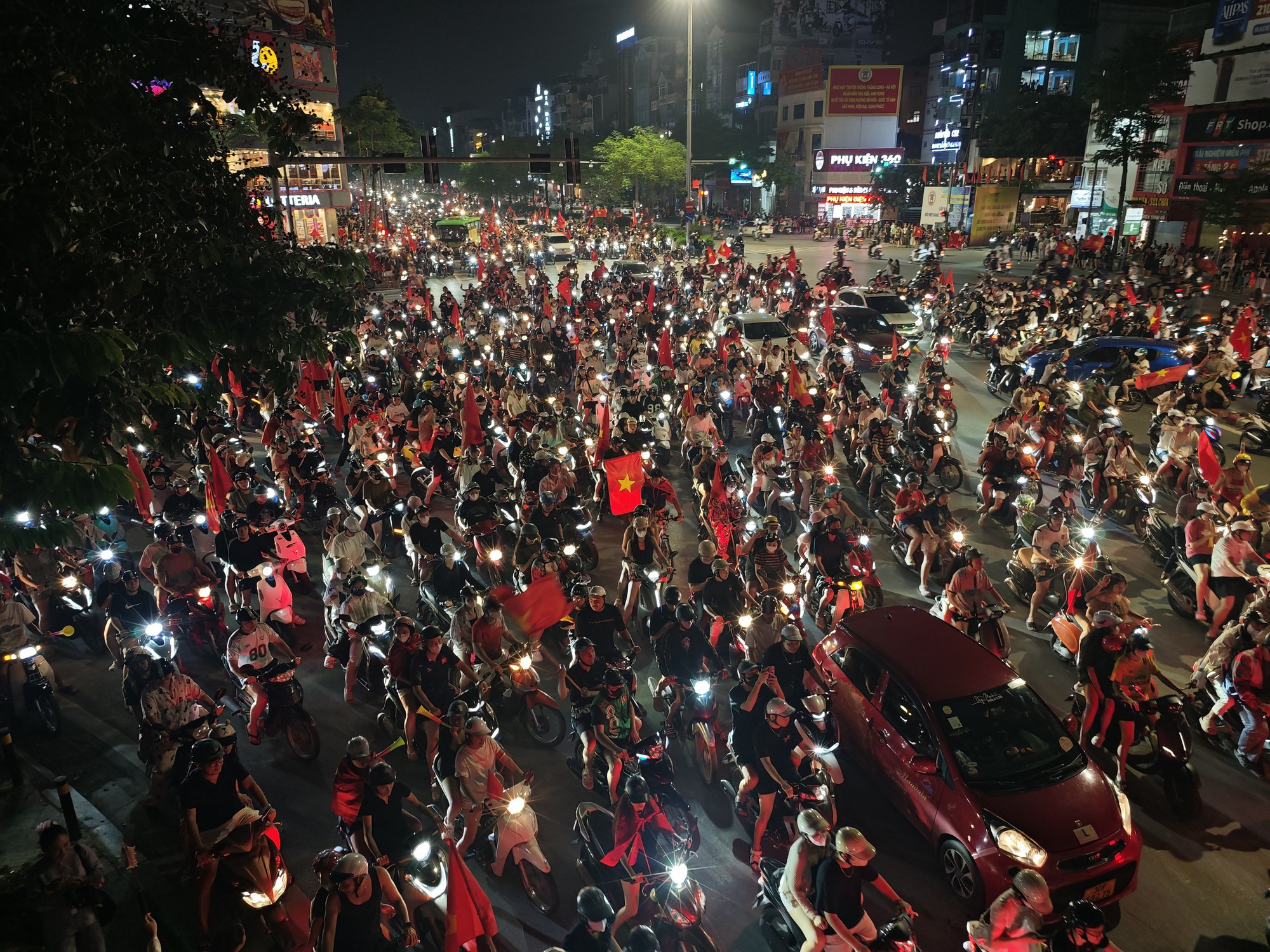 Vô địch rồi thì đi 