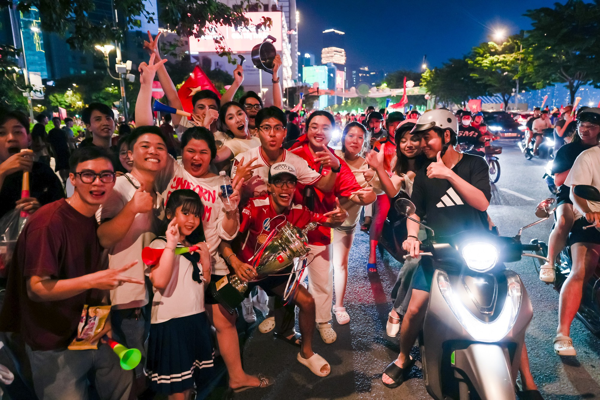 Vô địch rồi thì đi 