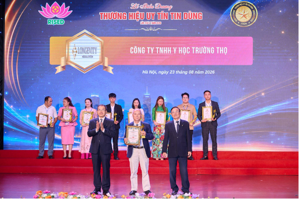 Longevity Medical System lọt Top 10 thương hiệu uy t&iacute;n tin d&ugrave;ng 2026   - Ảnh 1.