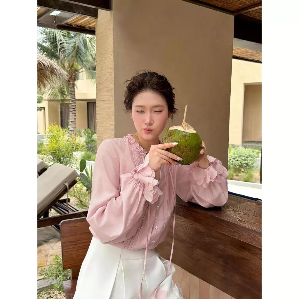 Hồng vỏ đỗ - sắc m&agrave;u thanh lịch d&agrave;nh cho những c&ocirc; n&agrave;ng m&ecirc; style old money - Ảnh 8.