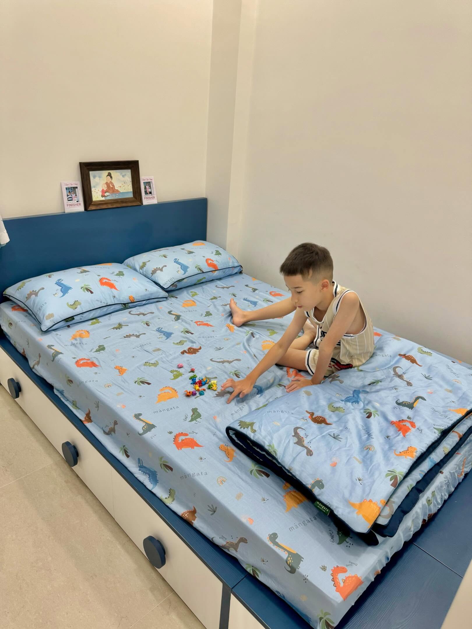 Căn nh&agrave; nhỏ gọn của MC Ho&agrave;ng Oanh v&agrave; cuộc sống hạnh ph&uacute;c B&ecirc;n con trai - Ảnh 5.