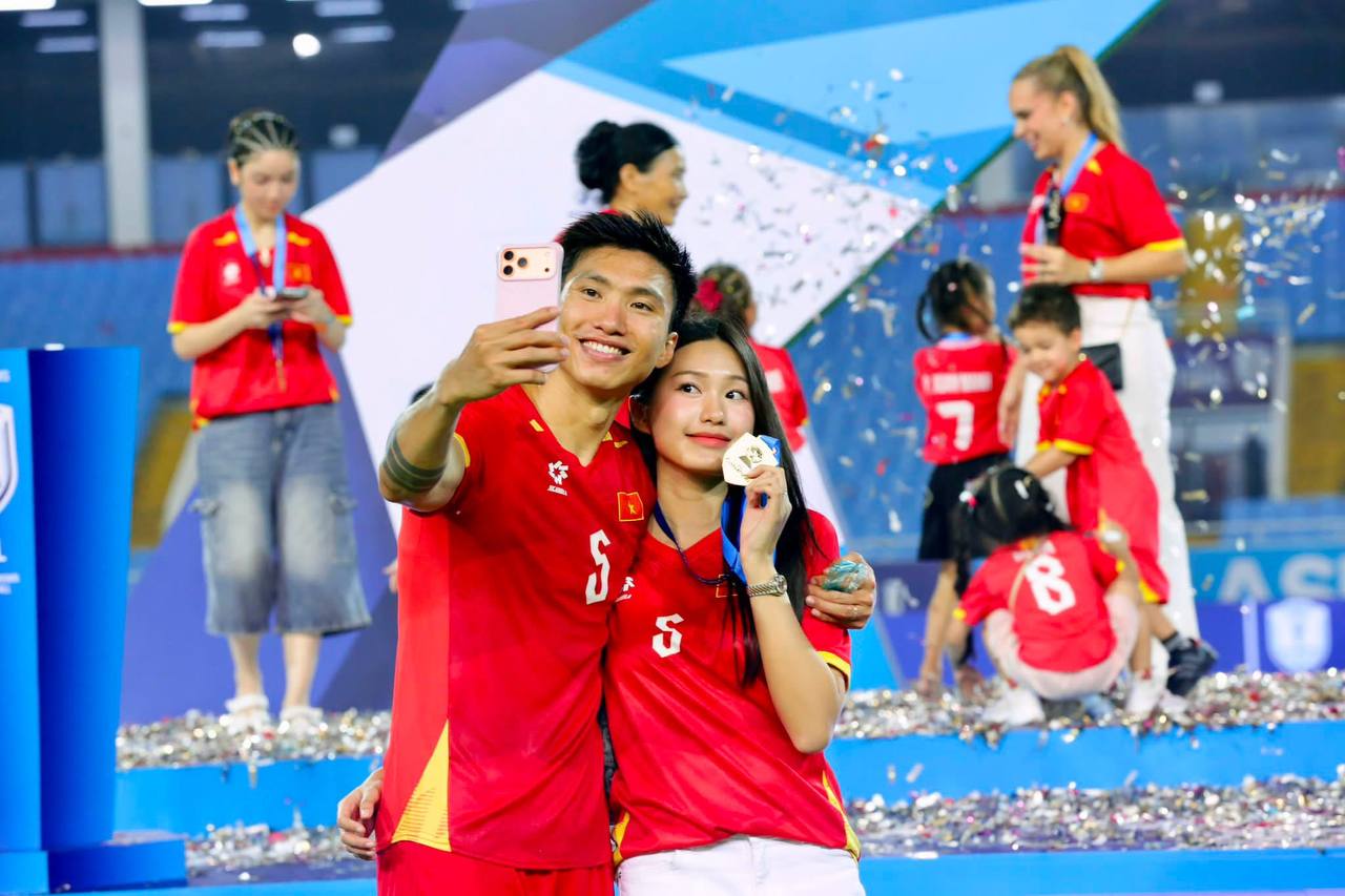 Do&atilde;n Hải My chuẩn bị m&acirc;m c&uacute;ng Rằm th&aacute;ng 7 Sau đ&ecirc;m mừng v&ocirc; địch Asean Cup 2026 - Ảnh 1.