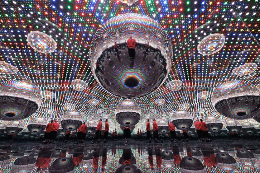 Yayoi Kusama qua đời 2023: Nghệ sĩ biểu tượng của nghệ thuật đương đại - Ảnh 4.