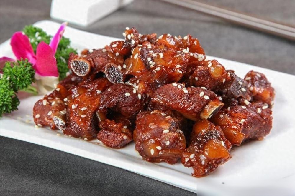 Lưu ngay 10 c&ocirc;ng thức nấu sườn heo ngon, ăn bao nhi&ecirc;u vẫn th&ograve;m th&egrave;m - Ảnh 1.