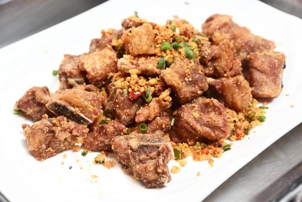 Lưu ngay 10 c&ocirc;ng thức nấu sườn heo ngon, ăn bao nhi&ecirc;u vẫn th&ograve;m th&egrave;m - Ảnh 5.