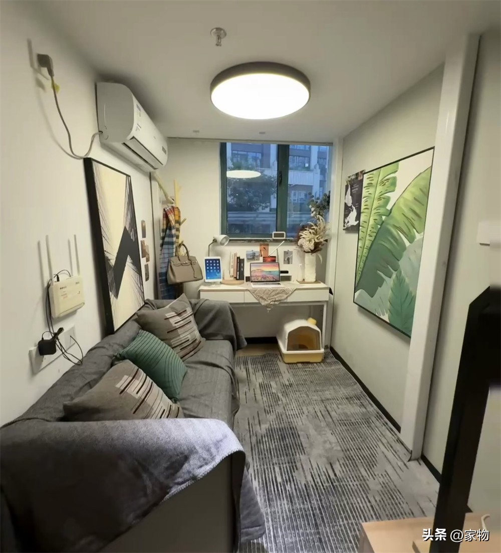 Căn hộ chỉ 15m&sup2; nhưng vẫn chia được 2 tầng: Ph&ograve;ng kh&aacute;ch, bếp v&agrave; giường đ&ocirc;i đều kh&ocirc;ng thiếu - Ảnh 5.