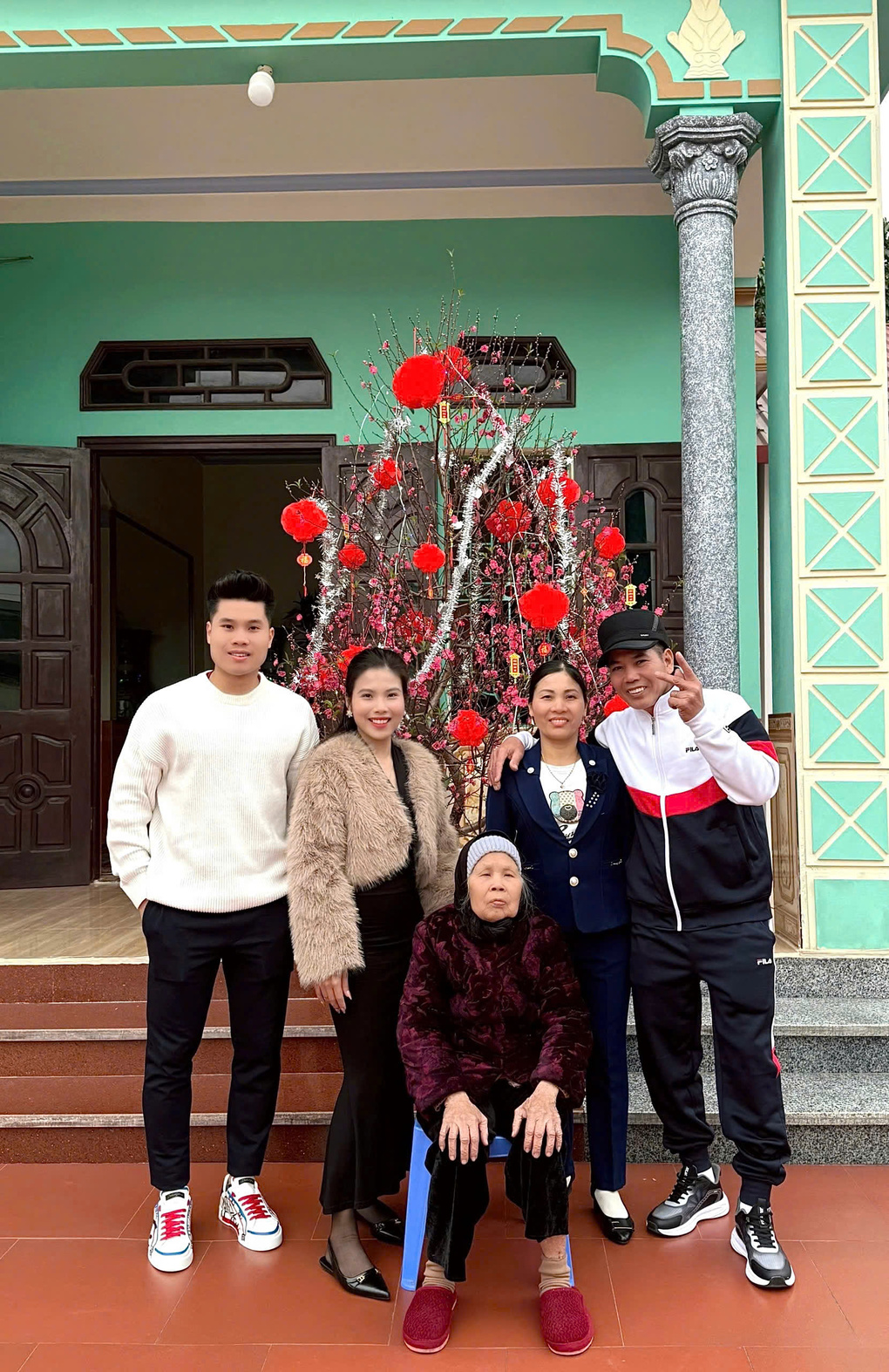 Căn nh&agrave; giản dị của m&aacute;y chạy Tiến Anh Tại qu&ecirc; Hải Ph&ograve;ng - Ảnh 2.