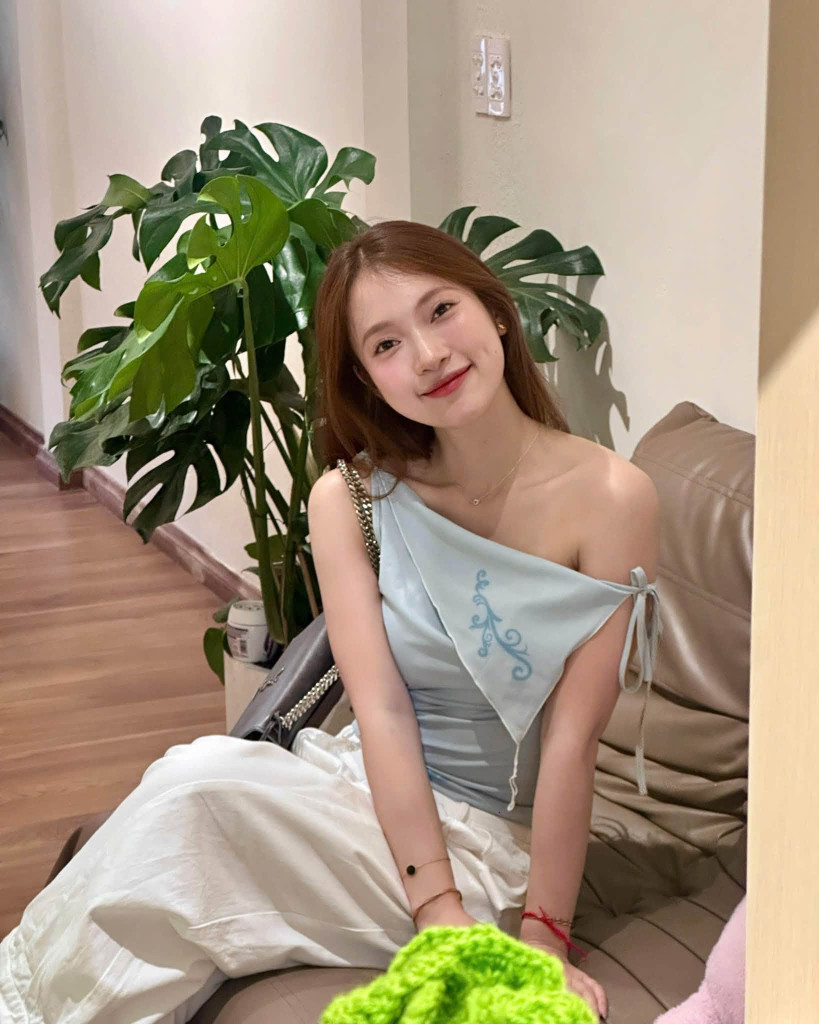 Căn nhà ở quê của MC Khánh Vy: Nét đẹp truyền thống và không gian ấm cúng - Ảnh 1. Căn nhà ở quê của MC Khánh Vy: Nét đẹp truyền thống và không gian ấm cúng - Ảnh 1.
