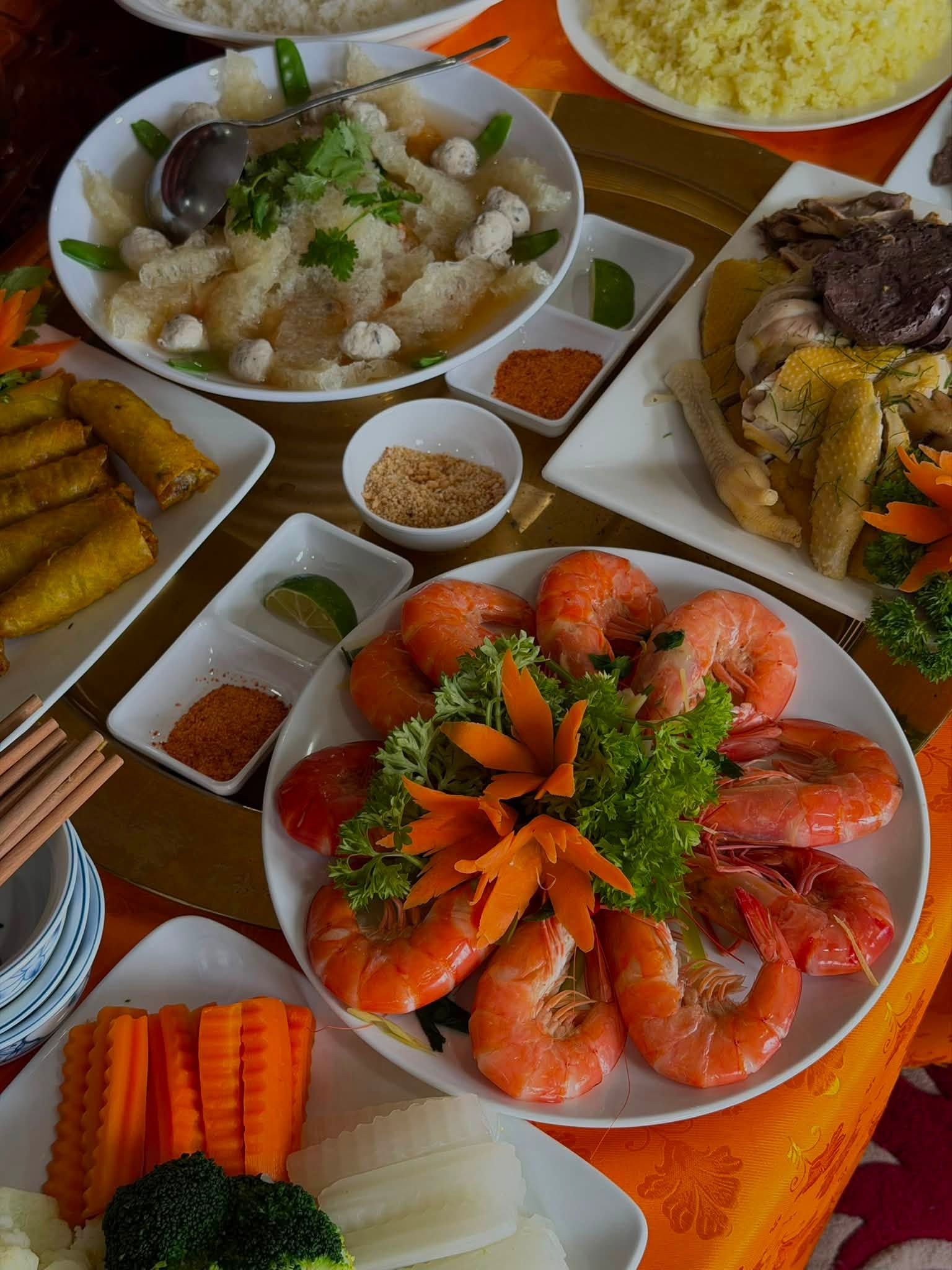 Căn phòng thờ sang trọng trong biệt thự 4 tầng của Mai Ngọc gây ấn tượng mạnh - Ảnh 2. Căn phòng thờ sang trọng trong biệt thự 4 tầng của Mai Ngọc gây ấn tượng mạnh - Ảnh 2.