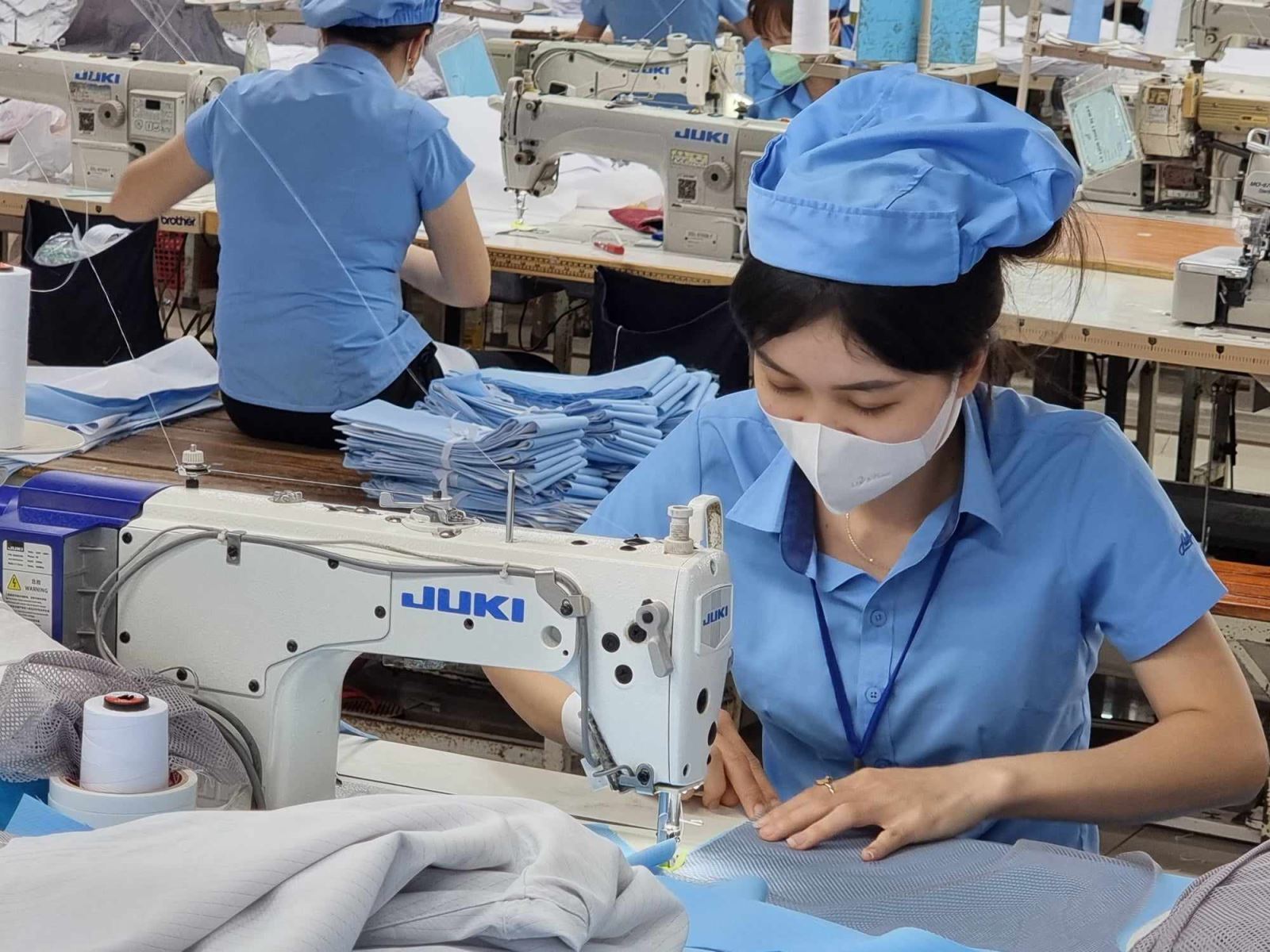 Kh&ocirc;ng cho lao động nữ nghỉ 30 ph&uacute;t c&oacute; thể bị phạt đến 40 triệu đồng năm 2026 - Ảnh 1.