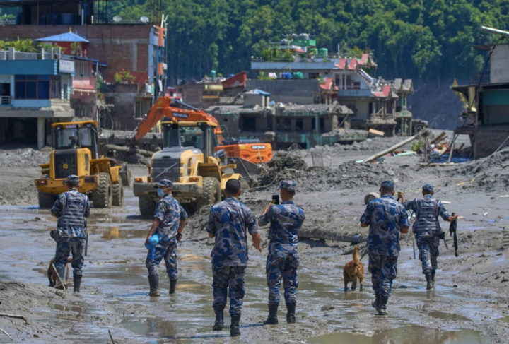 Thảm cảnh lũ qu&eacute;t Nepal năm 2026: Hơn 1 . 400 Người mất t&iacute;ch sau thảm họa kinh ho&agrave;ng - Ảnh 1.