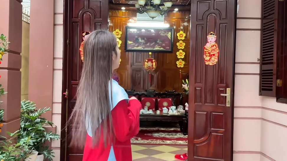 Căn nhà ở quê của MC Khánh Vy: Nét đẹp truyền thống và không gian ấm cúng - Ảnh 2. Căn nhà ở quê của MC Khánh Vy: Nét đẹp truyền thống và không gian ấm cúng - Ảnh 2.
