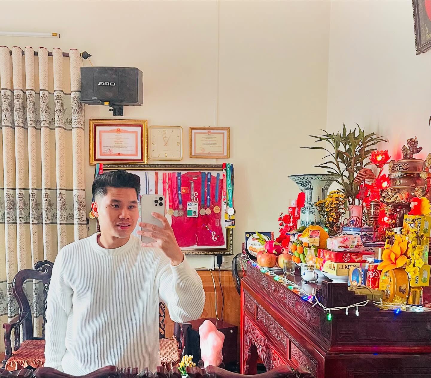 Căn nh&agrave; giản dị của m&aacute;y chạy Tiến Anh Tại qu&ecirc; Hải Ph&ograve;ng - Ảnh 6.