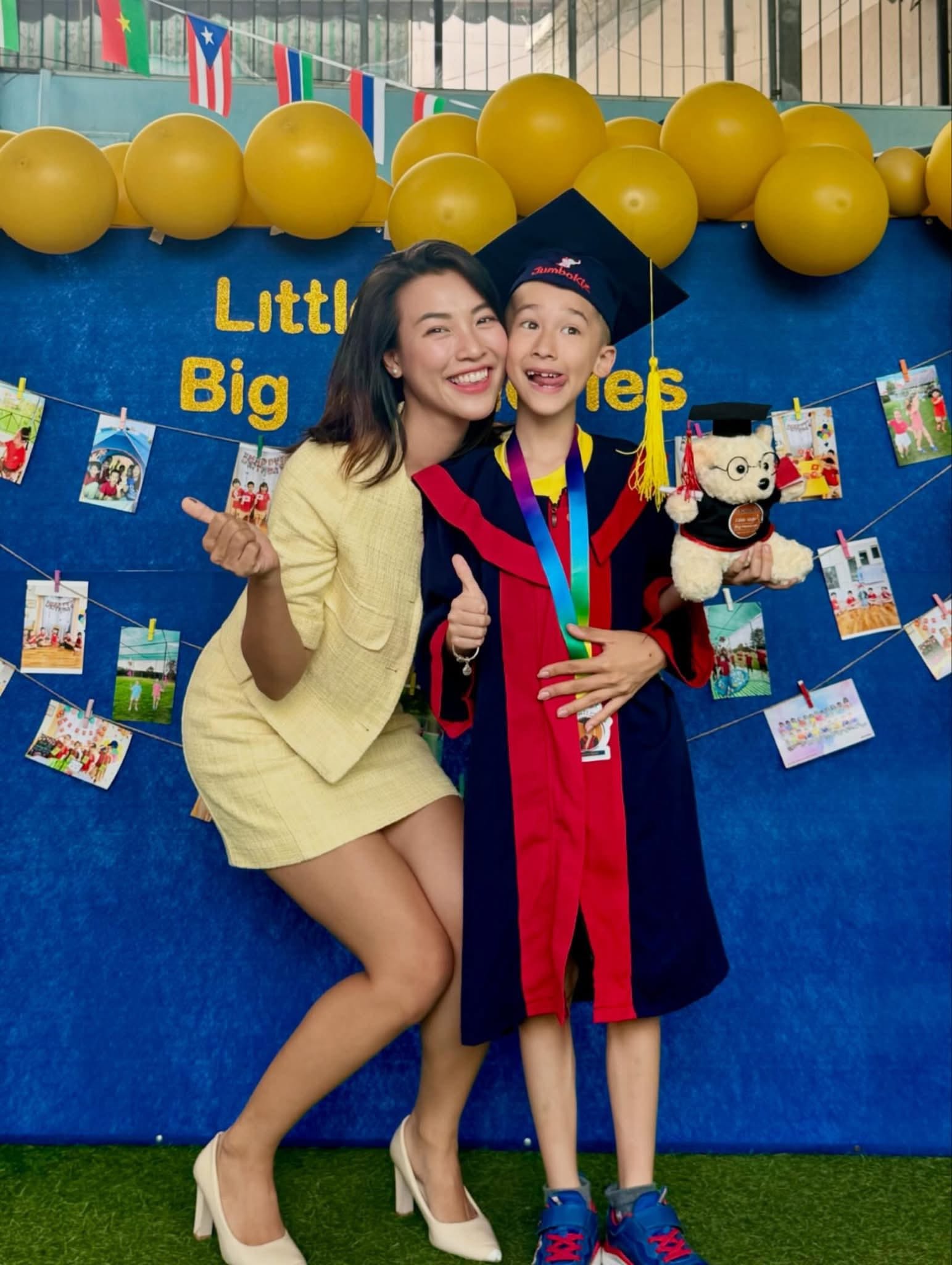 Con trai &Aacute; hậu Ho&agrave;ng Oanh 6 tuổi chuẩn so&aacute;i ca nh&iacute;, khoảnh khắc t&igrave;nh cảm với mẹ khiến d&acirc;n t&igrave;nh lụi tim - Ảnh 3.