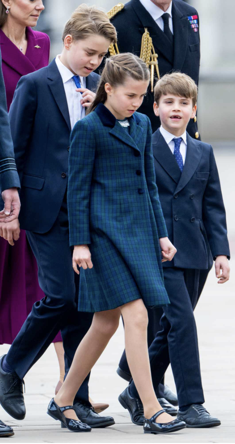 Công chúa Charlotte ngày càng kín đáo: Cách William - Kate bảo vệ đời sống riêng tư - Ảnh 4. Công chúa Charlotte ngày càng kín đáo: Cách William - Kate bảo vệ đời sống riêng tư - Ảnh 4.