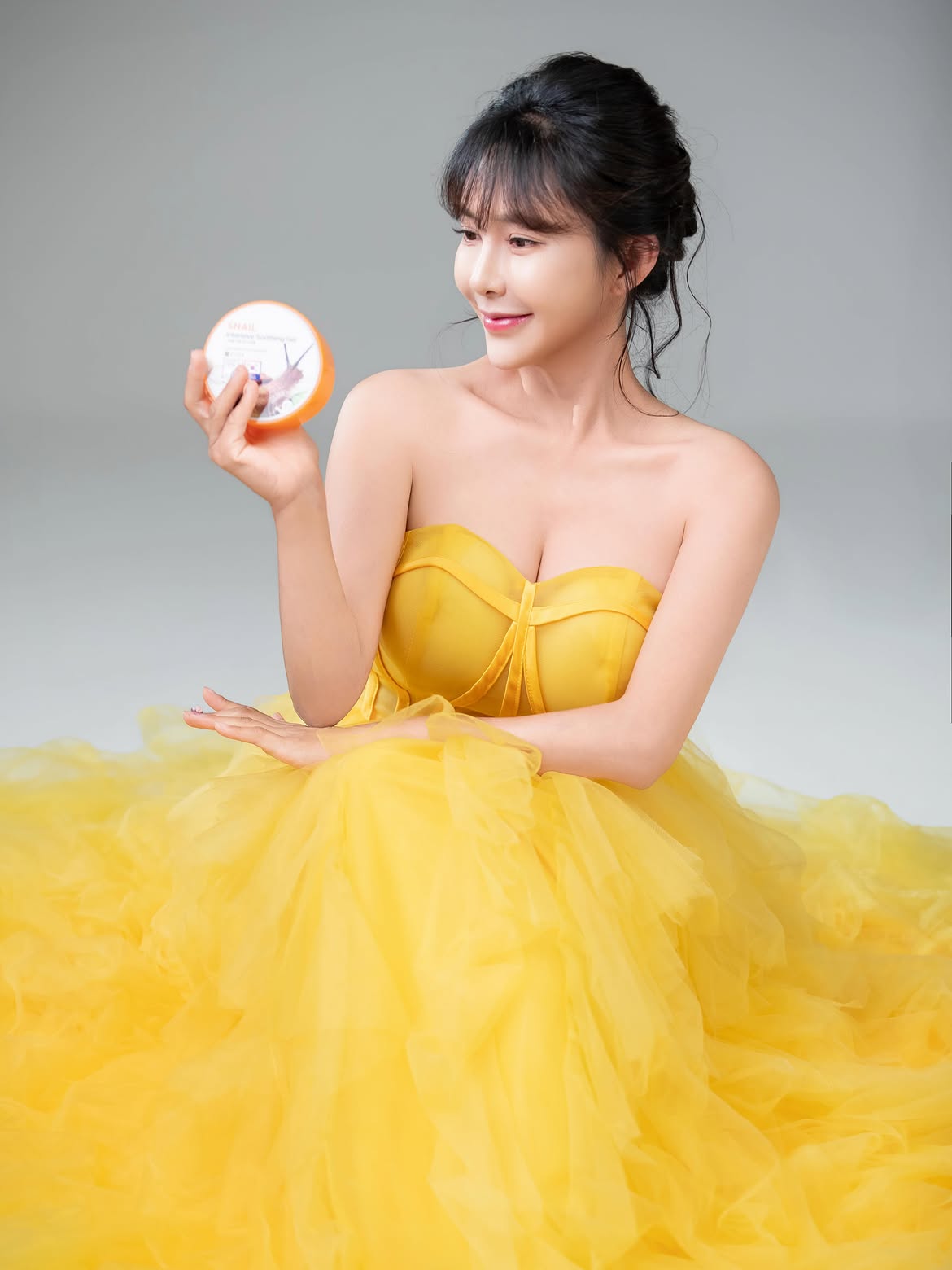 Nữ diễn vi&ecirc;n giải nghệ v&igrave; kh&ocirc;ng chịu nổi g&oacute;c khuất showbiz, giờ chuyển nghề l&agrave;m shipper v&agrave; chăm mẹ h&ocirc;n m&ecirc; 15 năm- Ảnh 5.