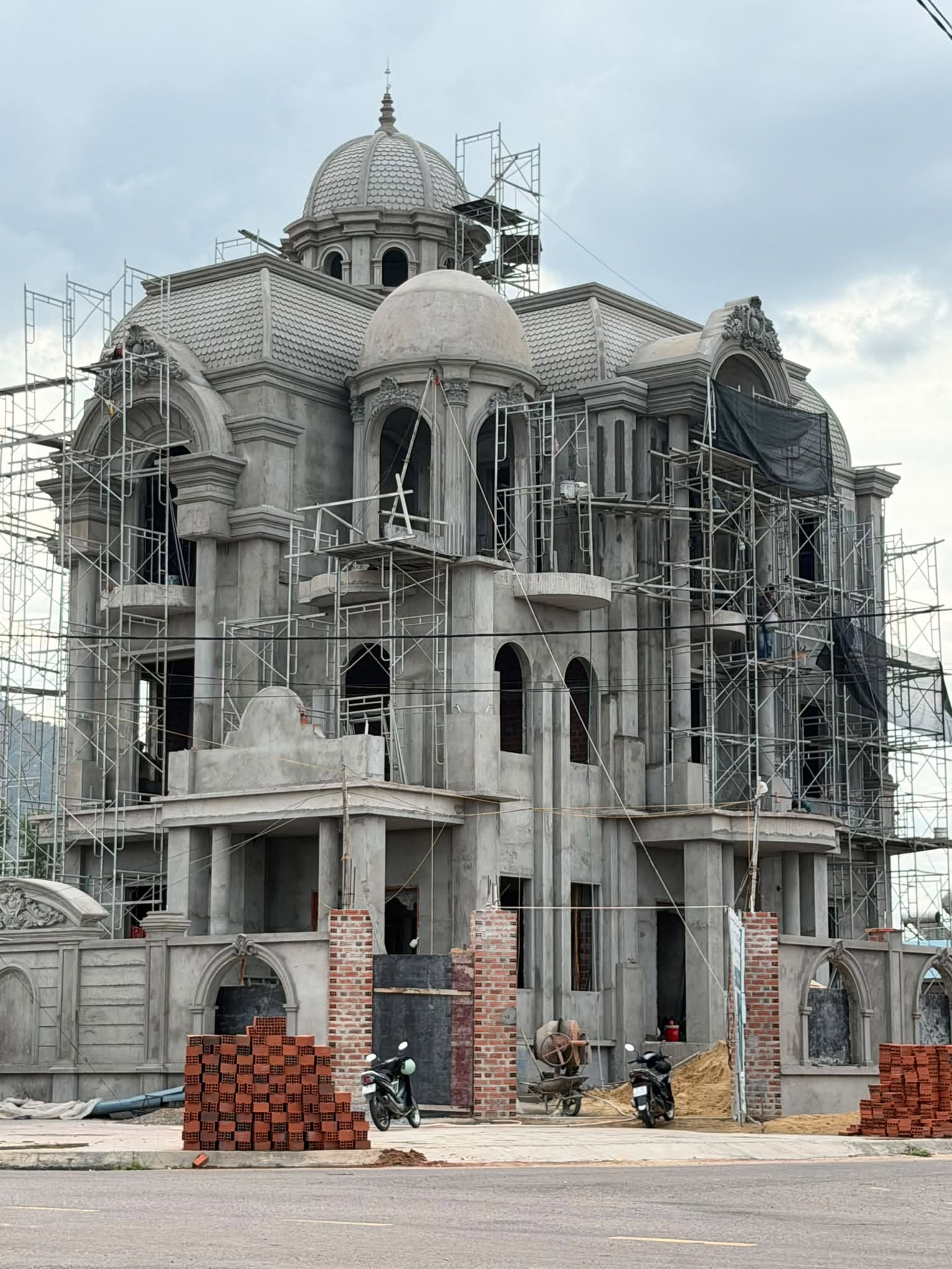 X&ocirc;n xao l&acirc;u đ&agrave;i hơn 10 tỷ ở Gia Lai của Lộc Fuho- Ảnh 3.