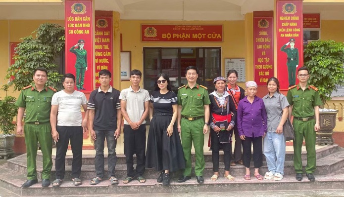 Cuộc hội ngộ x&uacute;c động sau 48 năm mất li&ecirc;n lạc của b&agrave; H&agrave; Thị Ch&iacute;p - Ảnh 1.