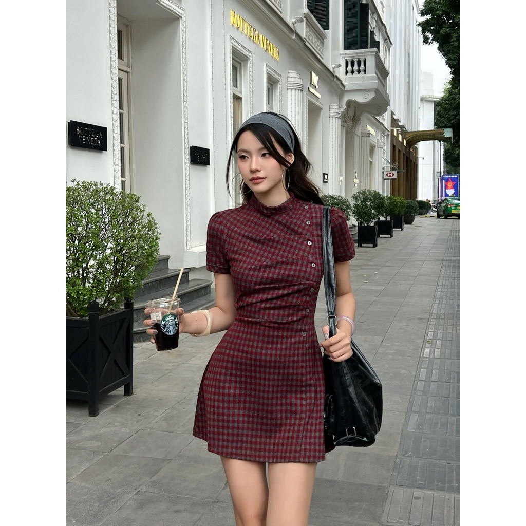 Họa tiết kẻ caro - xu hướng thời trang bất diệt từ 18 đến 80 tuổi kh&ocirc;ng bao giờ lỗi mốt - Ảnh 22.