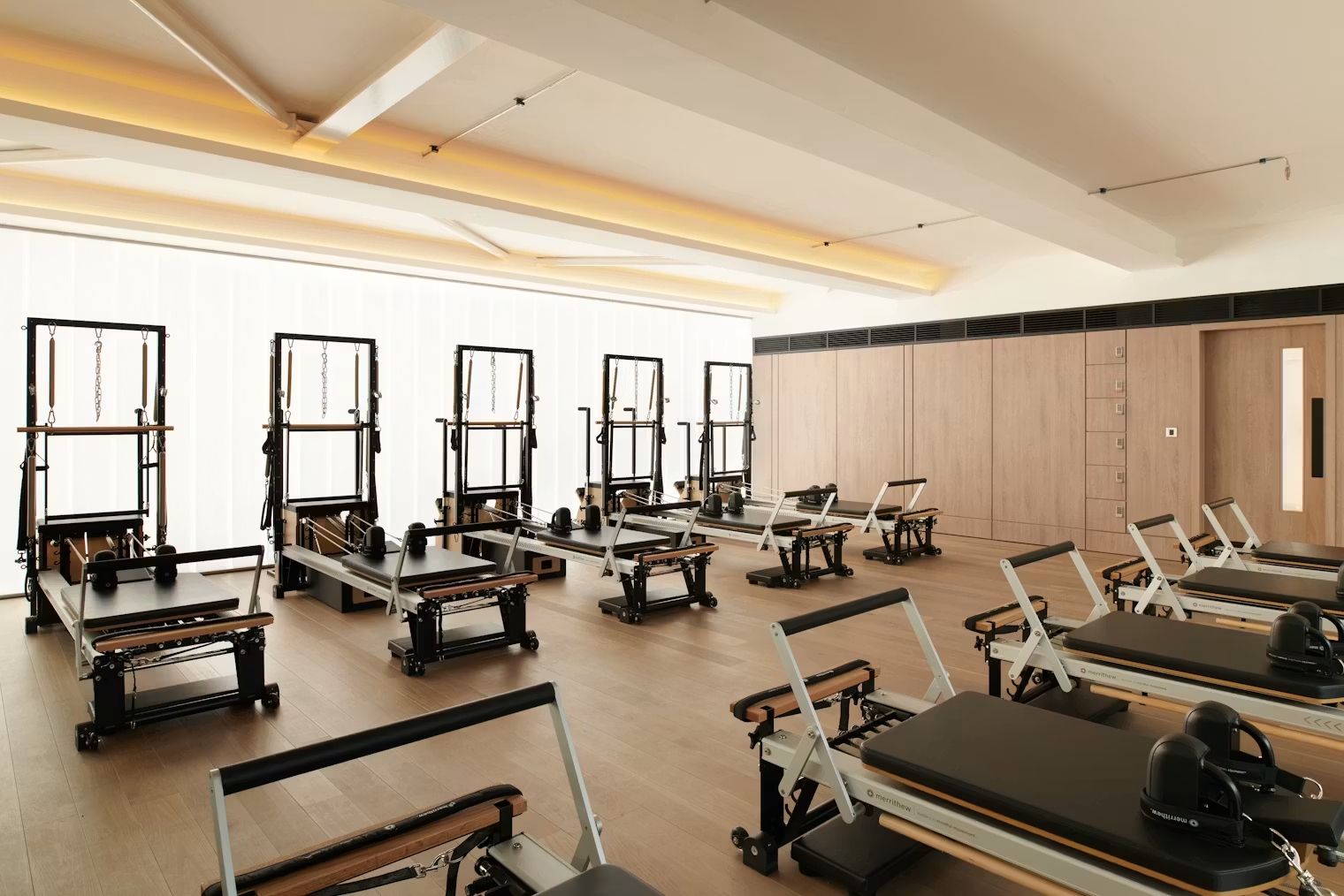 B&ecirc;n trong buổi tập Pilates tại resort hạng sang: Trải nghiệm chăm s&oacute;c sức khỏe - Ảnh 5.