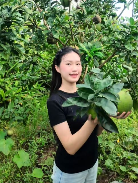 Căn nhà giản dị của Đoàn Văn Hậu ở quê: Ký ức tuổi thơ và gia đình - Ảnh 7. Căn nhà giản dị của Đoàn Văn Hậu ở quê: Ký ức tuổi thơ và gia đình - Ảnh 7.