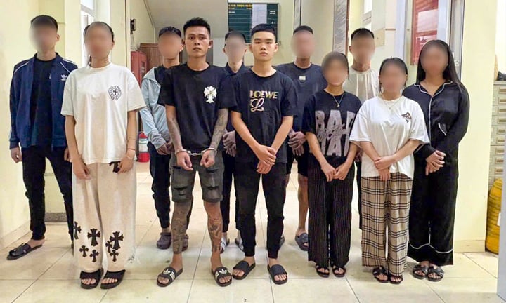 Hỗn chiến Qu&aacute;n Nhỏ H&agrave; Nội: Khởi tố vụ &aacute;n v&agrave; l&agrave;m r&otilde; 14 người li&ecirc;n quan - Ảnh 1.