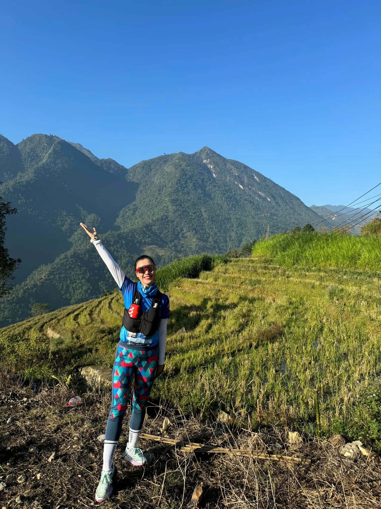 L&ecirc; Giang Patrik v&agrave; MC Ho&agrave;ng Oanh tỏa s&aacute;ng ở biển với phong c&aacute;ch như l&ecirc;n b&igrave;a tạp ch&iacute; - Ảnh 8.
