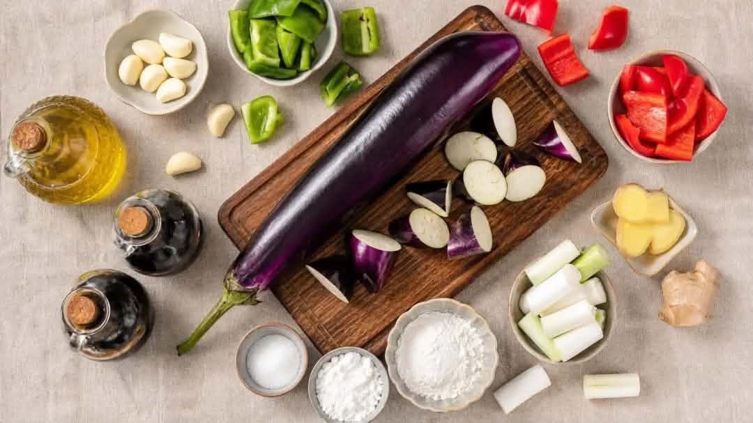 Chỉ cần th&ecirc;m 1 b&aacute;t nước sốt b&iacute; truyền nữa th&ocirc;i, m&oacute;n c&agrave; t&iacute;m sẽ ngon hơn cả thịt - Ảnh 2.