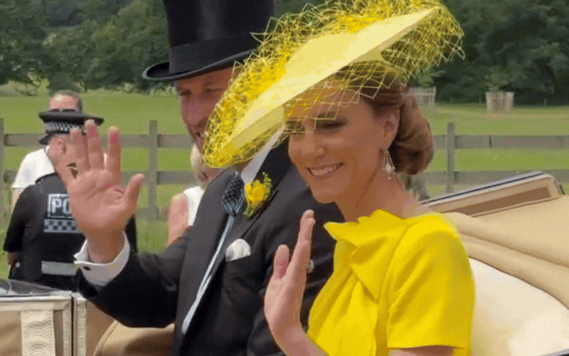 Kate Middleton nổi bật trong bộ v&aacute;y v&agrave;ng tại Royal Ascot 2026 - Ảnh 3.