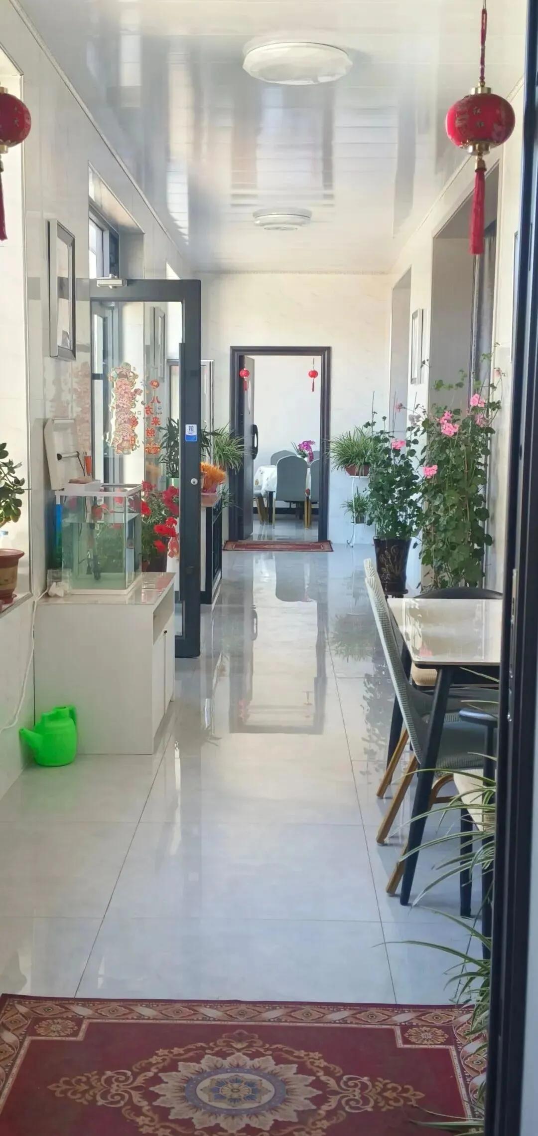 Nghỉ lễ về quê, tôi bất ngờ thấy nhà mới mọc lên khắp làng: Bạn cũ nói 5 lý do khiến tôi phải suy nghĩ - Ảnh 4.