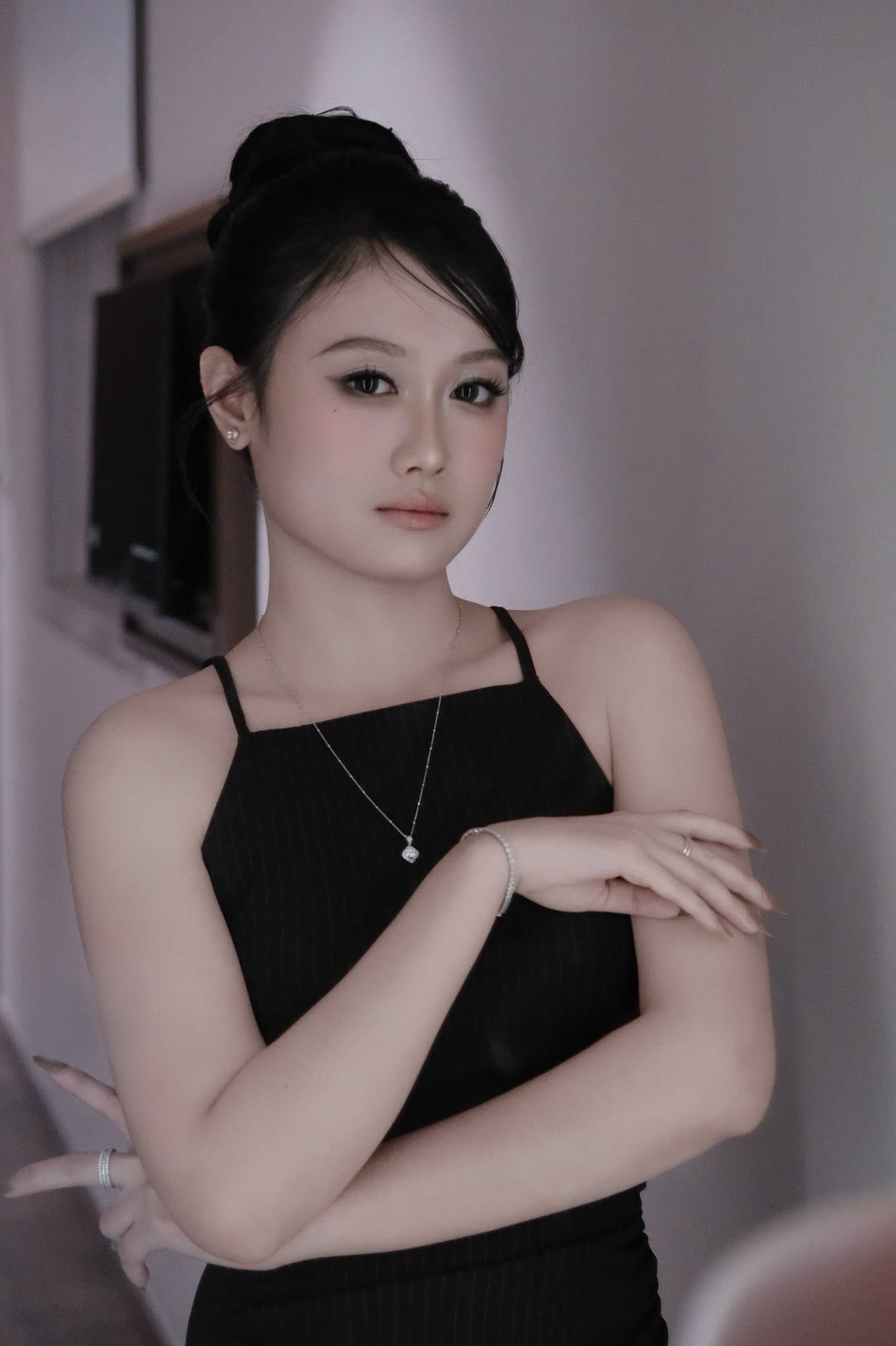 Duy&ecirc;n nguyễn t&aacute;i xuất tại sự kiện thời trang TP . HCM sau 3 th&aacute;ng chia tay chồng Campuchia - Ảnh 4.