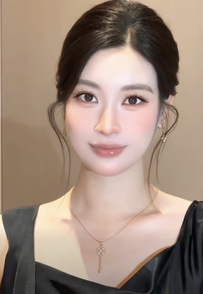 Đỗ Mỹ Linh khoe không gian sống mới , nhan sắc dâu hào môn khiến cư dân mạng ngỡ ngàng - Ảnh 3. Đỗ Mỹ Linh khoe không gian sống mới , nhan sắc dâu hào môn khiến cư dân mạng ngỡ ngàng - Ảnh 3.