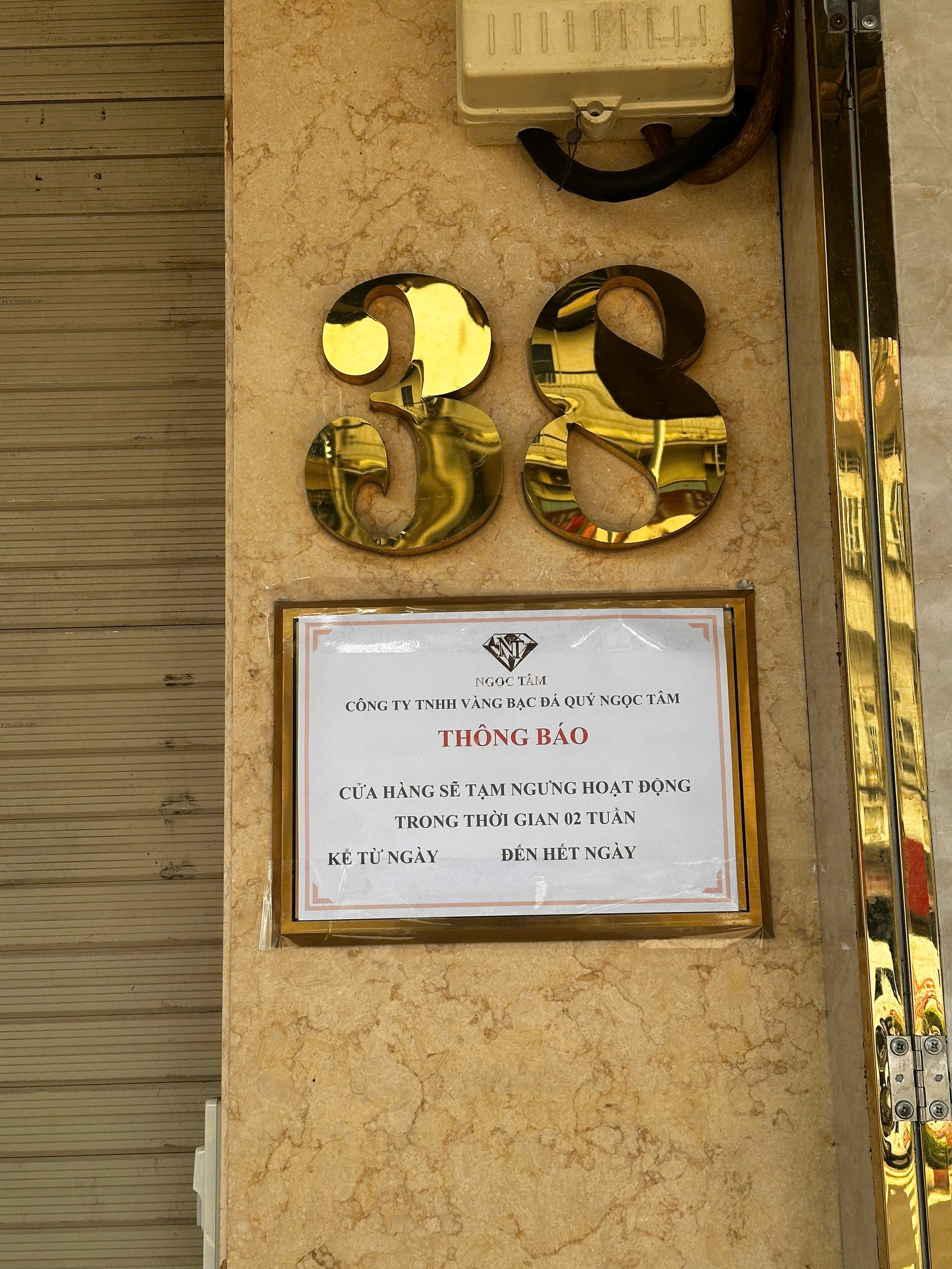 Tiệm kim cương vẫn đ&oacute;ng cửa sau th&ocirc;ng b&aacute;o mở cửa lại: Thực trạng hiện nay - Ảnh 8.