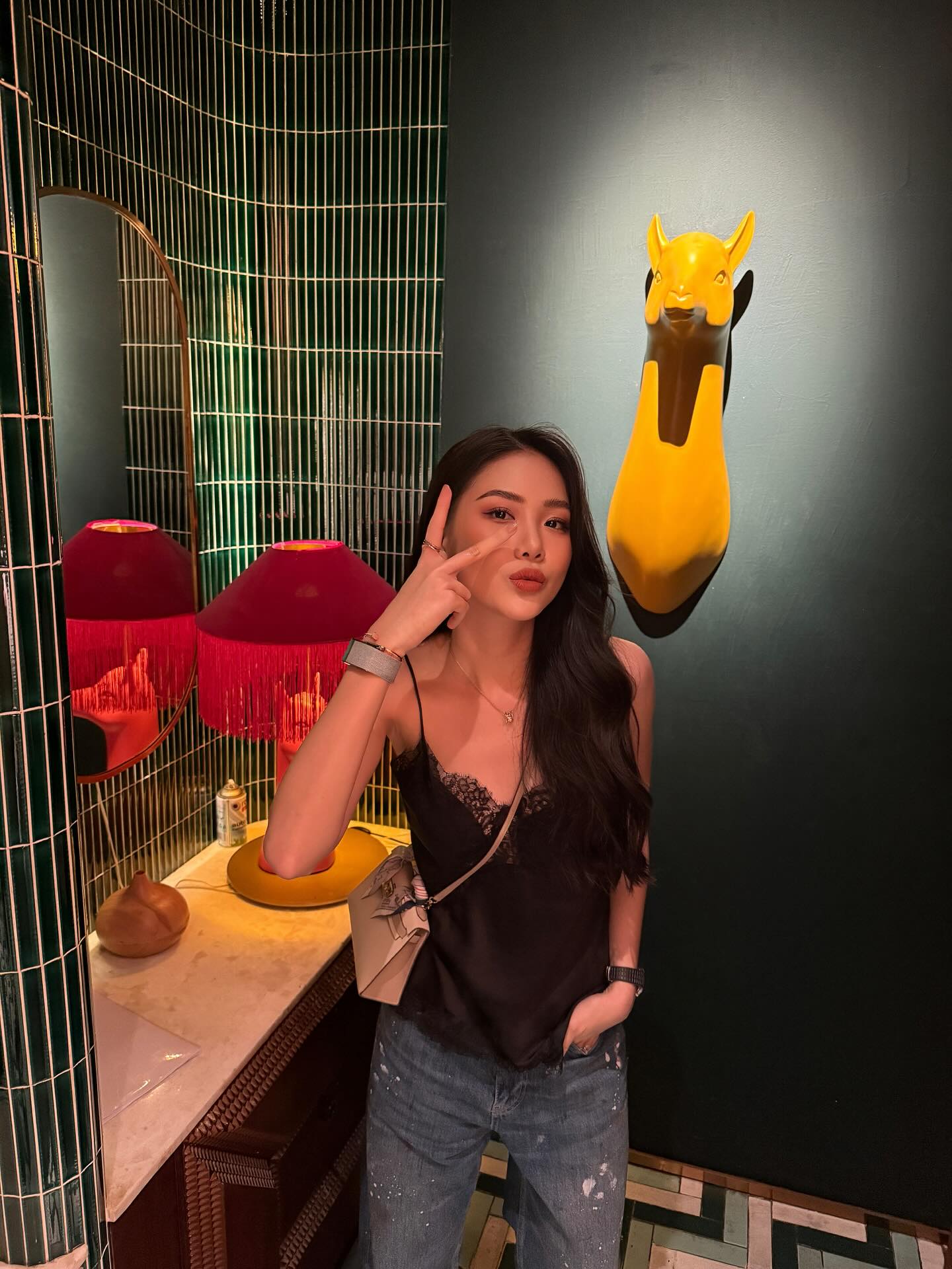 Lần đầu thấy 1 mỹ nh&acirc;n Việt được d&acirc;n mạng đồng l&ograve;ng vote: Mặc đẹp nhất showbiz, xuất hiện ở đ&acirc;u cũng l&agrave; 