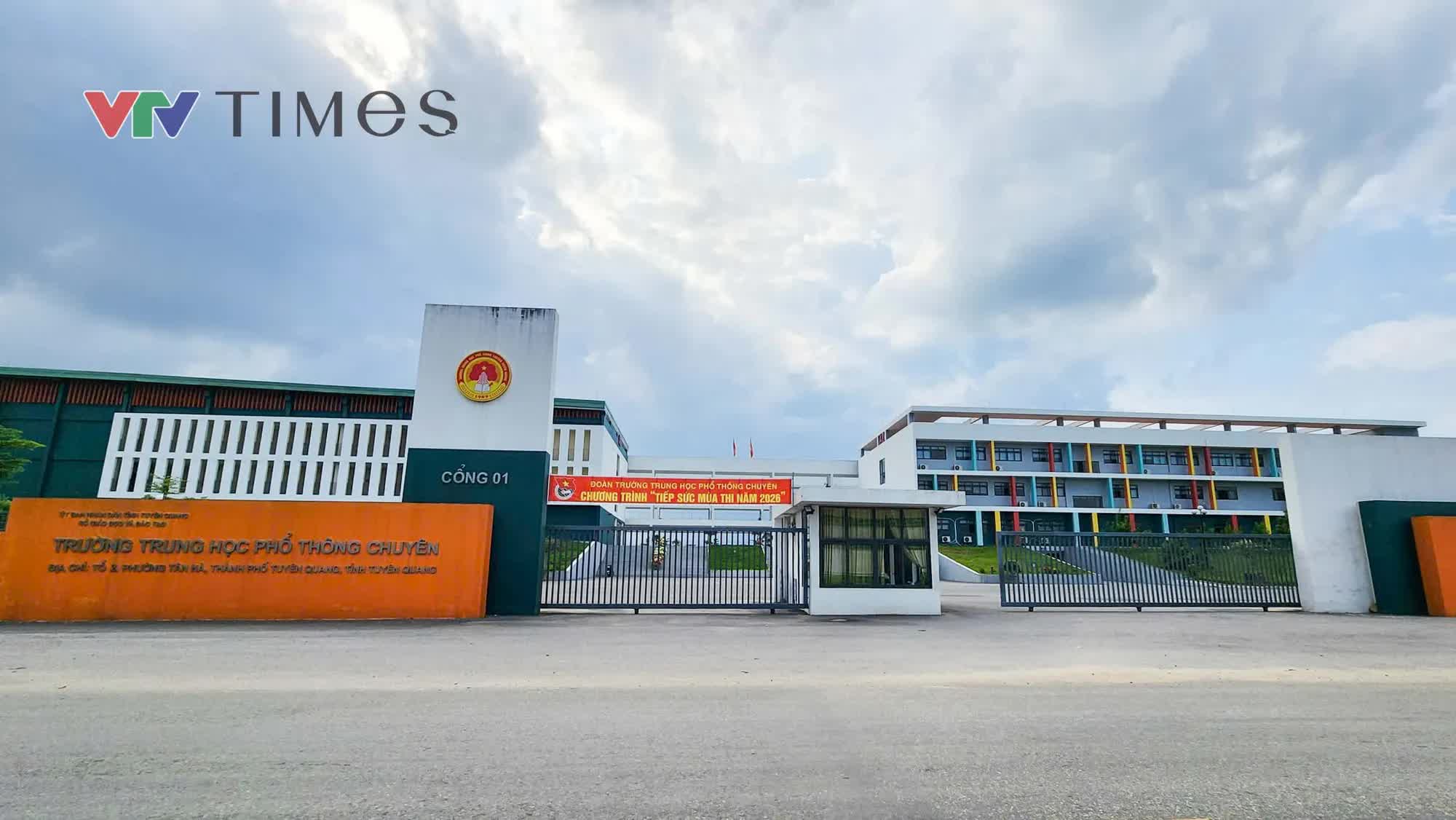 Vụ 147 điểm 10 to&aacute;n tại Tuy&ecirc;n Quang: Th&iacute; sinh li&ecirc;n quan sai phạm sẽ bị xử l&yacute;, kh&ocirc;ng được x&eacute;t tuyển - Ảnh 2.
