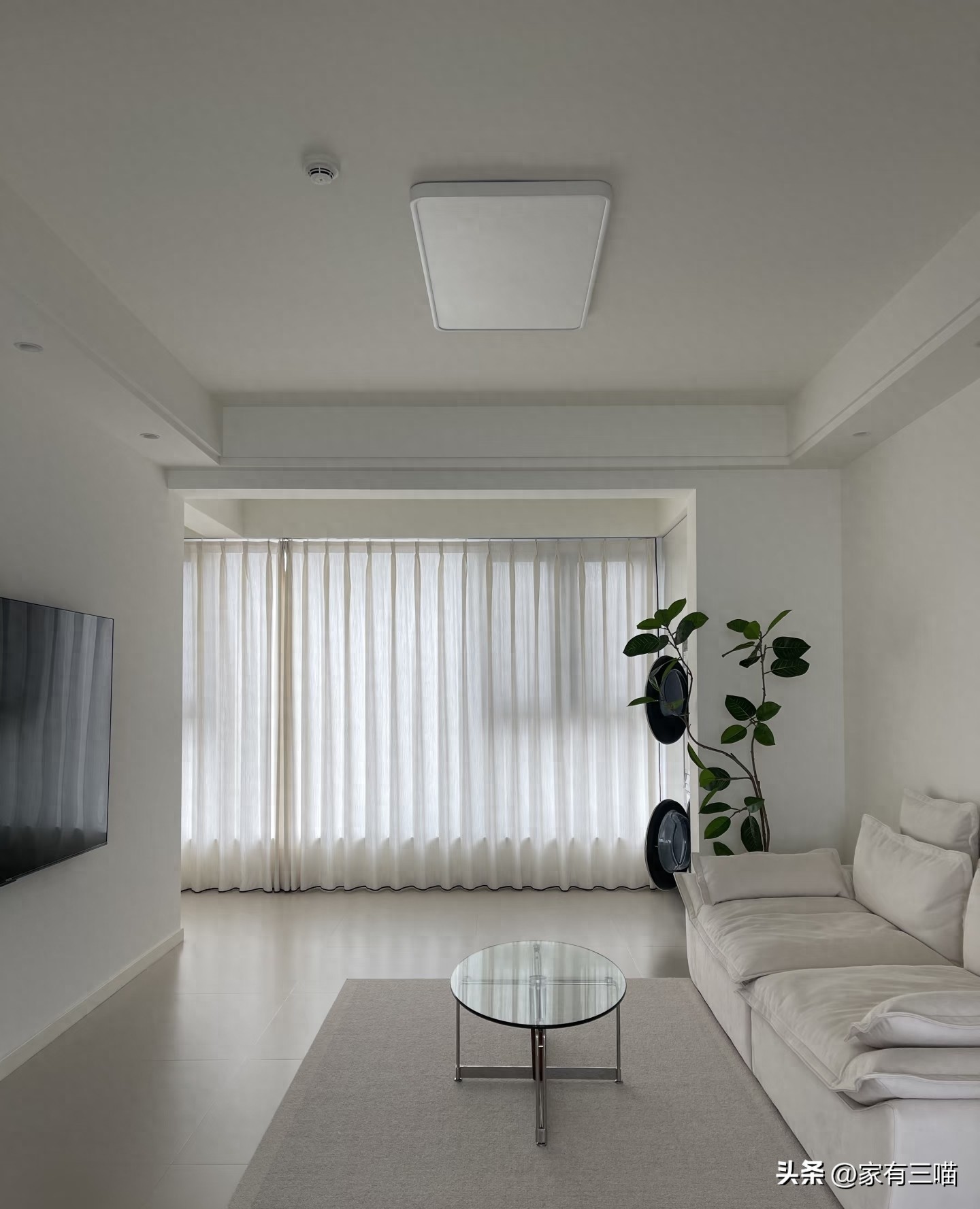 Nhà tôi gần như không có đồ thừa: 5 khu vực càng ít đồ, cuộc sống càng nhẹ nhõm - Ảnh 1.