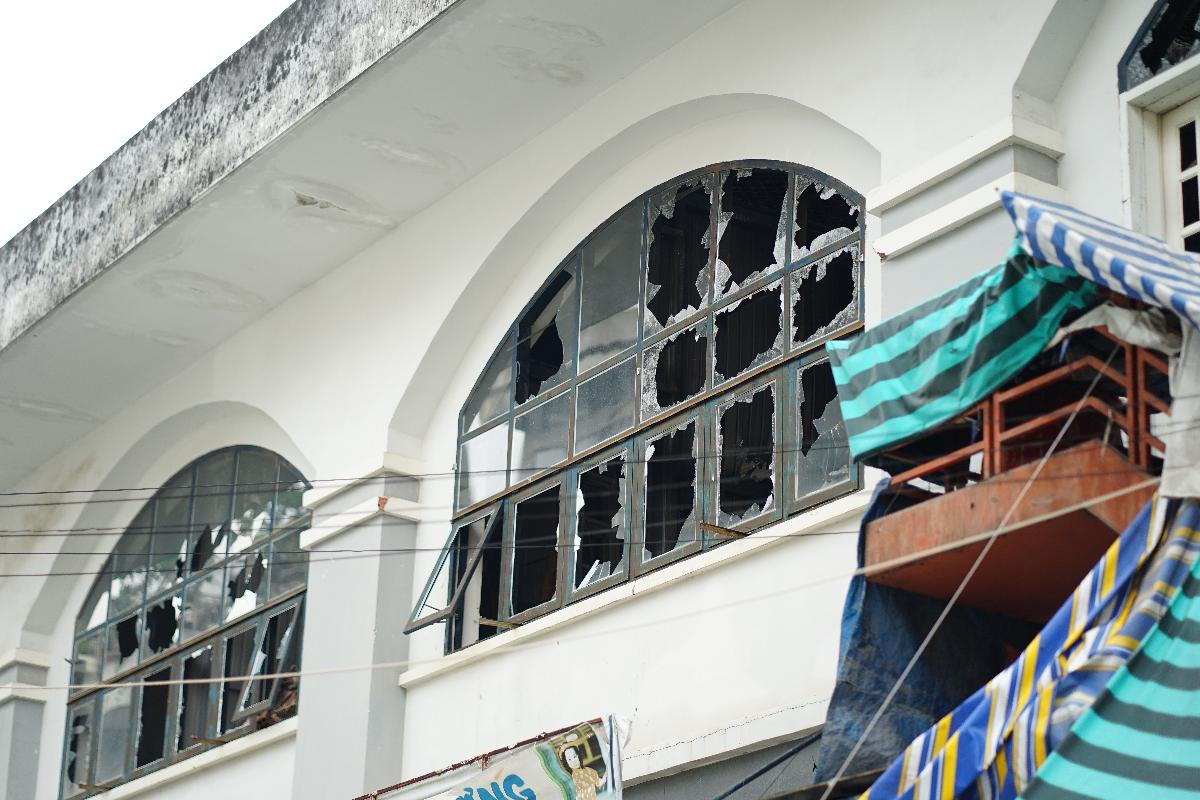 Kh&oacute;i vẫn &acirc;m ỉ sau vụ ch&aacute;y chợ Bi&ecirc;n H&ograve;a: Tiểu thương thất thần trước mất m&aacute;t lớn - Ảnh 15.