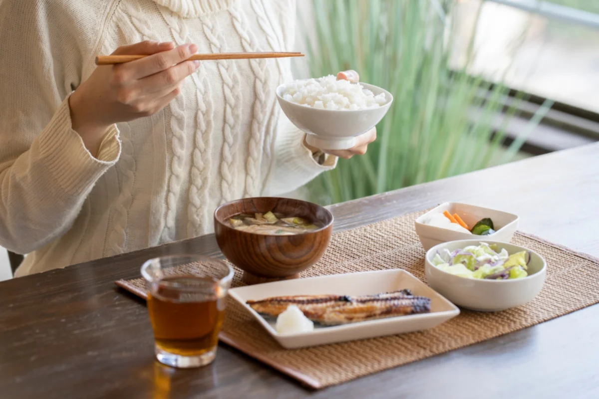 Thư Kỳ, Ella không bỏ tinh bột mỗi ngày mà vẫn giữ dáng, nhưng đây là sai lầm khiến nhiều người "cắt tinh bột càng khó giảm cân"- Ảnh 6.
