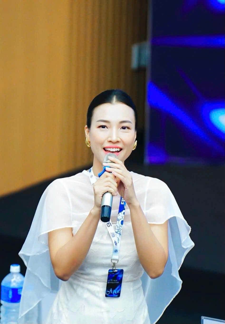 T&igrave;nh h&igrave;nh L&ecirc; Giang Patrik v&agrave; MC Ho&agrave;ng Oanh sau tin đồn hẹn h&ograve; th&aacute;ng 8 / 2026 - Ảnh 5.