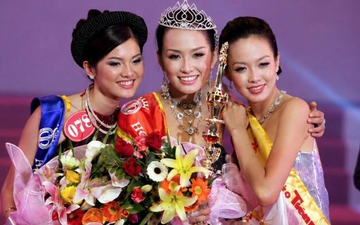 2 c&ocirc; g&aacute;i bị Mai Phương Thu&yacute; 