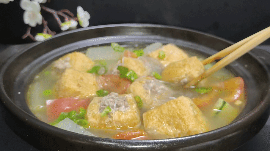 M&oacute;n canh b&iacute; đao nấu miến v&agrave; đậu phụ nhồi thịt ngon miệng cho bữa ăn gia đ&igrave;nh - Ảnh 8.
