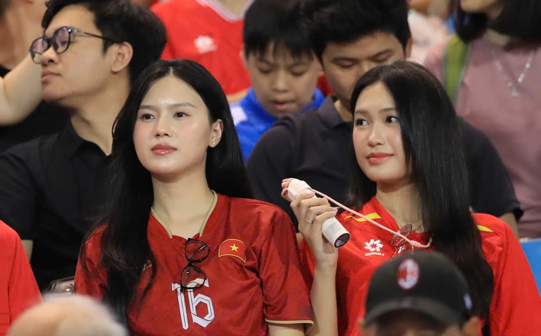 Do&atilde;n Hải My bế con trai đến kh&aacute;ch sạn , khoảnh khắc mẹ v&agrave; b&eacute; đầy cảm x&uacute;c - Ảnh 3.